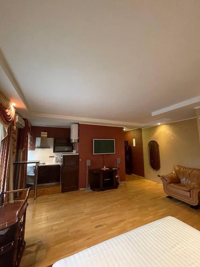 One Bedroom Kreschatik Str 4 Kiev Extérieur photo